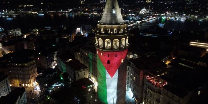 Galata Kulesi’ne Filistin bayrağı yansıtıldı