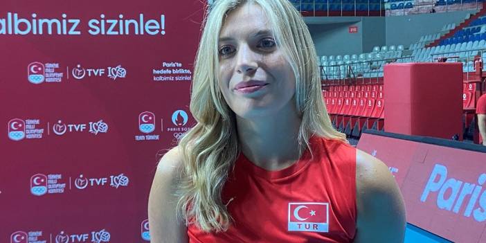 Cansu Özbay 'Çok heyecanlıyım' diyerek açıkladı. İzmir'de açtı