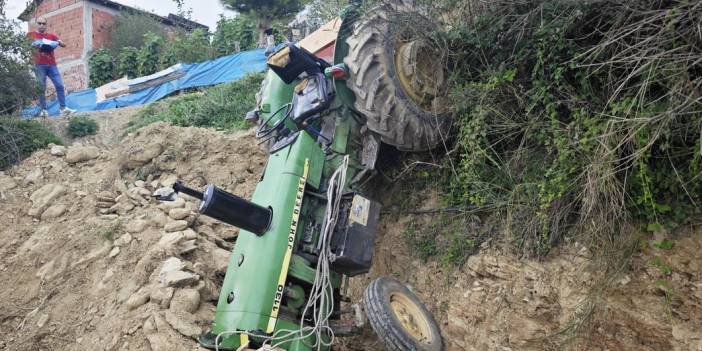 Samsun'da traktör şarampole devrildi. Sürücü ağır yaralı