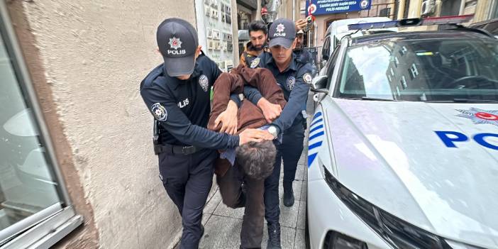 Beyoğlu’nda polise bıçakla saldıran şüpheli adliyeye sevk edildi