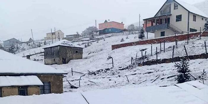 Gümüşhane'nin yüksekleri beyaza büründü