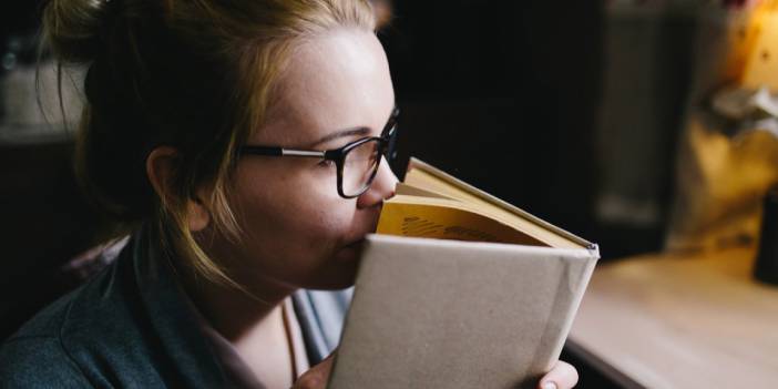 Kitap kokusu aslında nedir? Neden herkesin hoşuna gider?