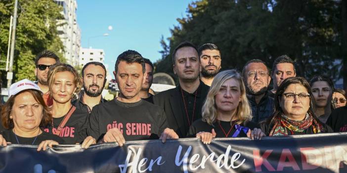 Kırık Saçlar hareketi kadınlar ve çocuklar için yürüdü. '6284'ü uygula'