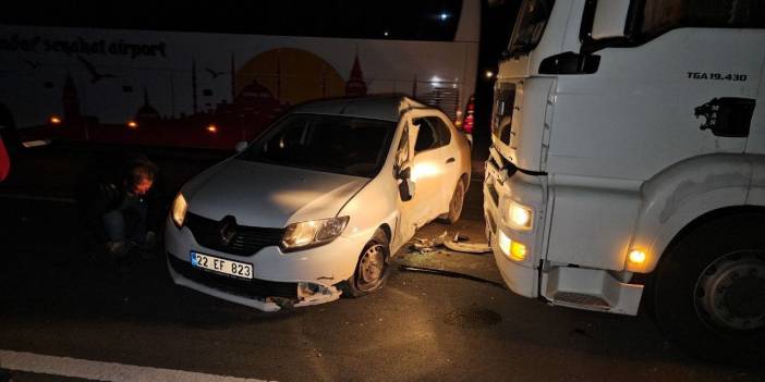 TIR otomobil ile çarpıştı.  Ehliyetsiz sürücü 5.46 promil alkollü çıktı