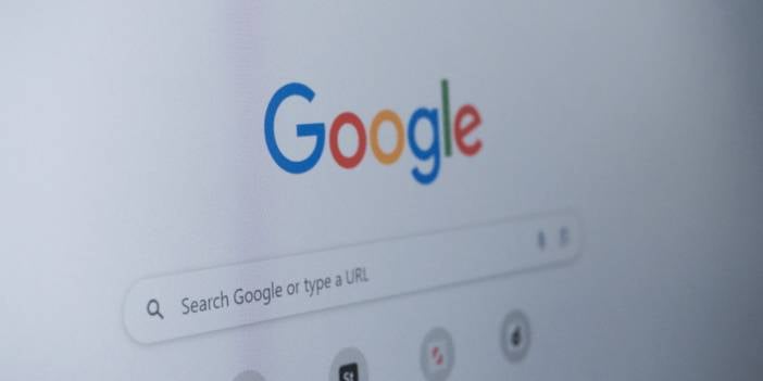 Google, arama ekranlarında değişikliğe gitti