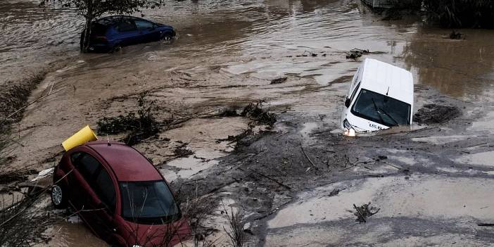 İspanya'da sel felaketinde can kaybı 72'ye yükseldi