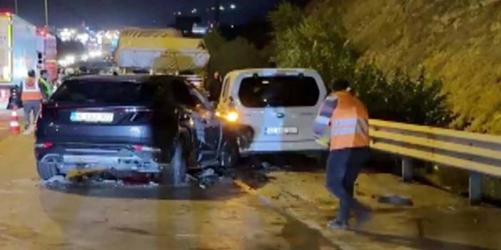 Afyonkarahisar'da zincirleme trafik kazası: 22 yaralı