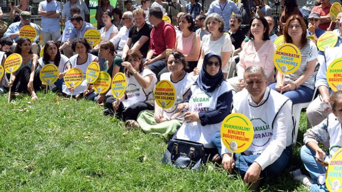 'Vicdan ve Adalet Nöbeti' Yoğurtçu Parkı'nda başladı