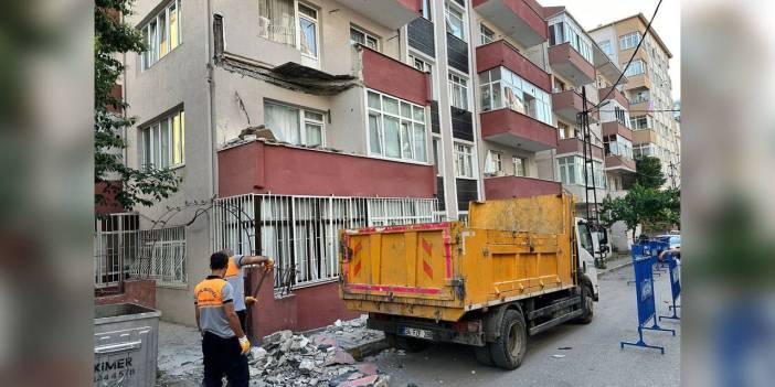 Kartal'da bir dairenin balkonu çöktü