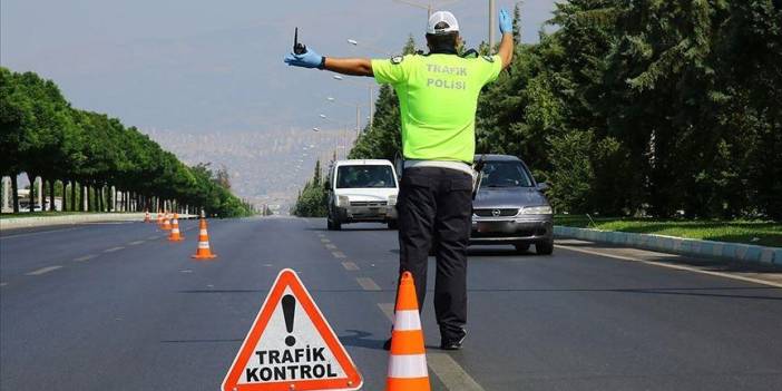 Trafik cezalarına yılbaşında büyük zam. Maaşlara da keşke böyle zam yapılsa