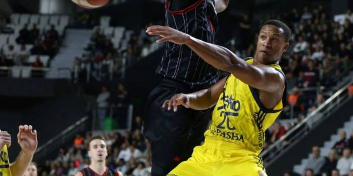 Devon Hall operasyon geçirdi. Fenerbahçe açıkladı