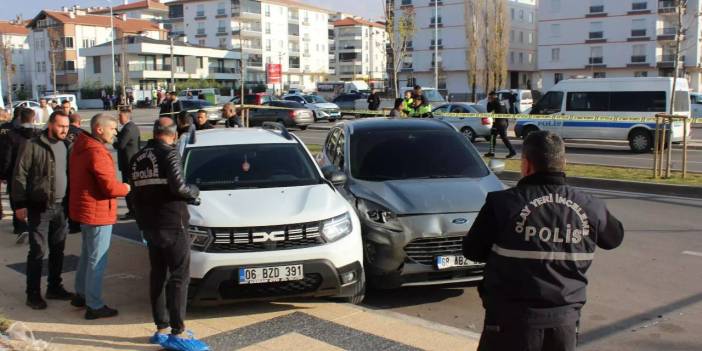 Park kavgasında 1'i polis 3 kişi yaralandı