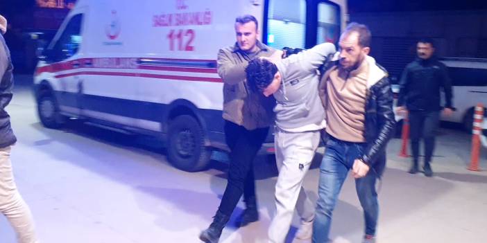 Ehliyetsiz sürücü trafik polisine çarpması sonucu yaraladı: O anlar kameralara yansıdı