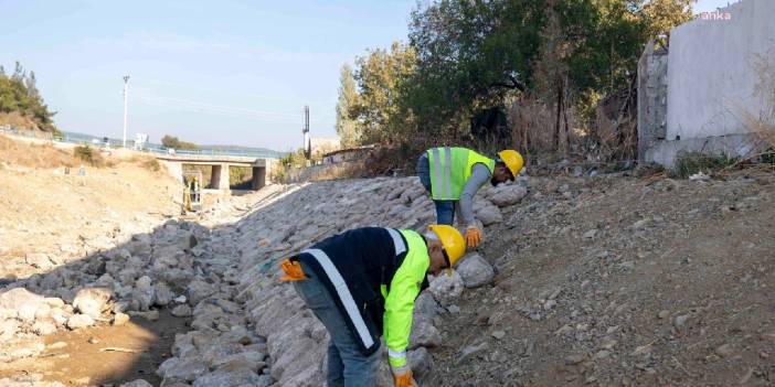 İZSU derelerdeki ıslah çalışmalarını sürdürüyor