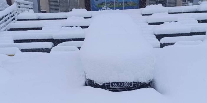 Samsun’a mevisimin ilk karı yağdı