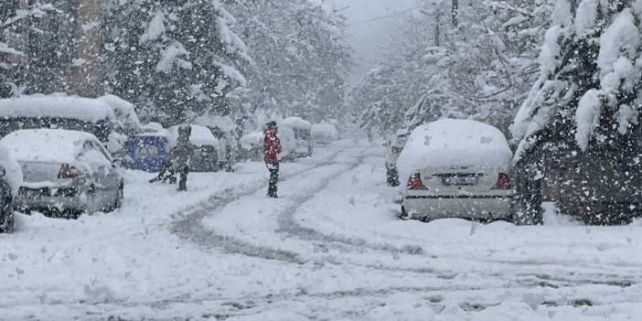 Bolu'da 60 köy yolu ulaşıma kapandı
