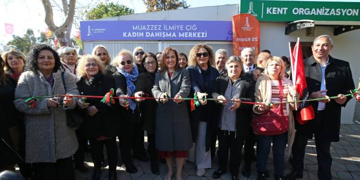 Karşıyaka Belediyesi Muazzez İlmiye Çığ Kadın Danışma Merkezi açıldı