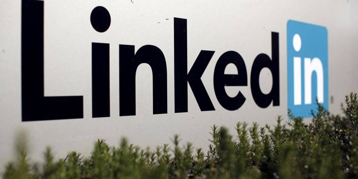 Linkedin "sıkıcıyız" diyerek ayrıcalık istedi. Sosyal medya yasağı görüşülecek