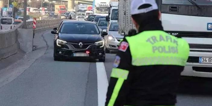 Usulsüz çakar kullanan yandı. Takan bir daha düşünsün