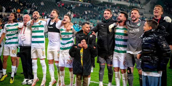 Bursaspor'da işler tersine döndü. Kapısında sıra oldular