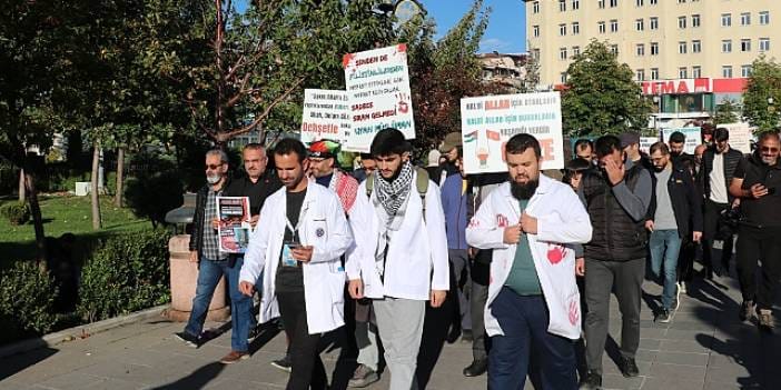 Erzurum'da sağlık çalışanları Gazze için yürüdü