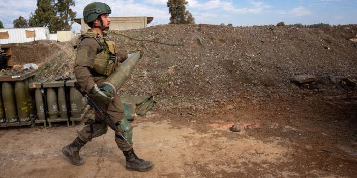 İsrail, Esad'ın çekildiği askeri üssü ele geçirdi