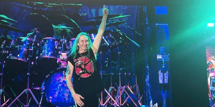 Iron Maiden'in ünlü bateristi emeklilik kararı aldı