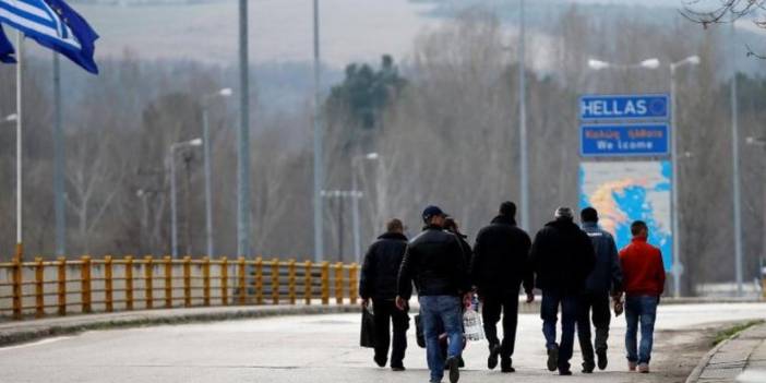 Yunanistan Suriyeli sığınmacıların iltica başvurularını askıya aldı