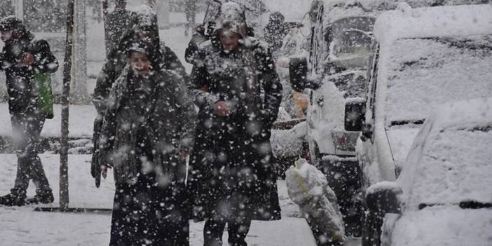 Meteoroloji bu gece başlayacak dedi. Yoğun kar geliyor