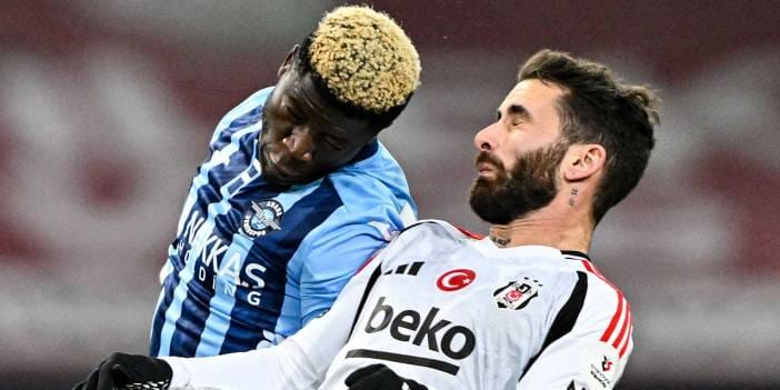 Beşiktaş maçı oynanırken kardeşi vefat etti. Maça devam etmek istedi