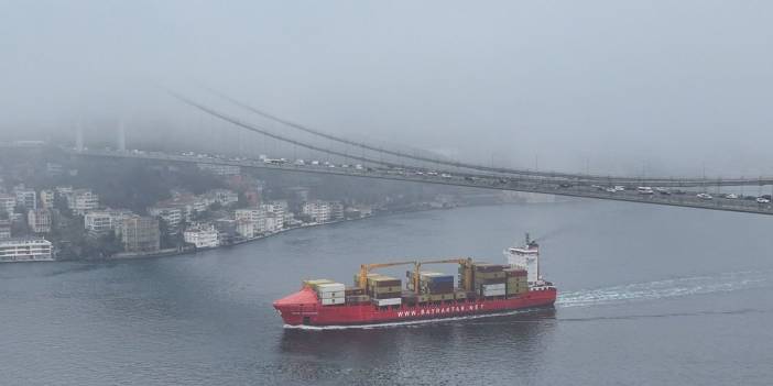 İstanbul Boğazı'nda gemi trafiği yeniden açıldı