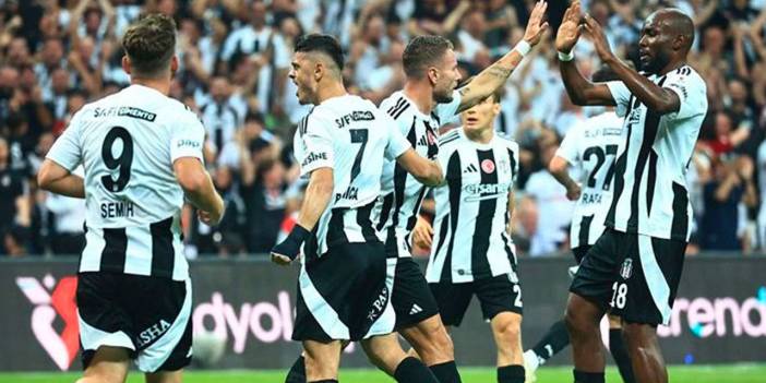 Beşiktaş'ın Alanyaspor maçı ilk 11'i açıklandı. Taraftarın istediği oldu