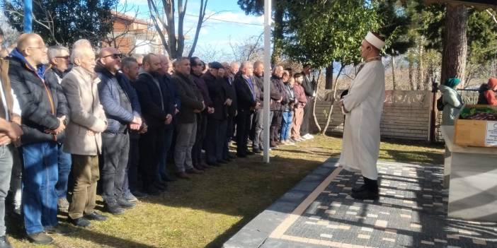 Kızının erkek arkadaşı tarafından öldürülen kadın, toprağa verildi