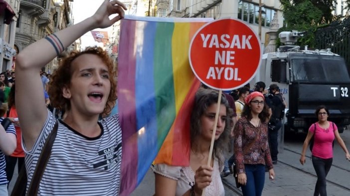 OHAL'de yasaklanmıştı... Mahkemeden LGBTİ+ kararı!