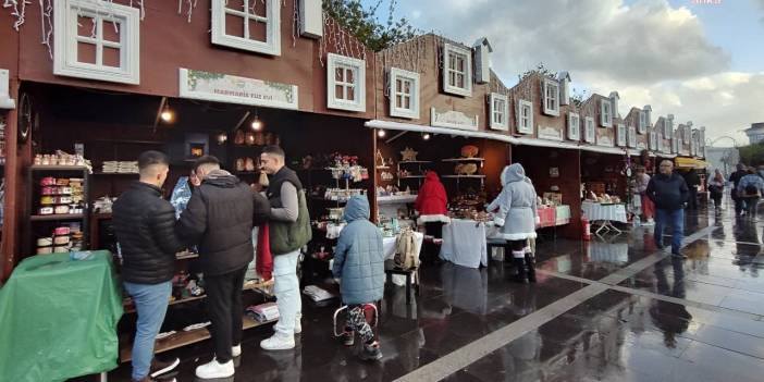 Marmaris'te Yeni Yıl Panayırı'na yoğun ilgi