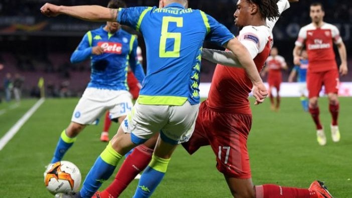 Napoli Arsenal'e elendi, 'Gomorra' çağrışımlı paylaşım İtalya'da polemiğe neden oldu