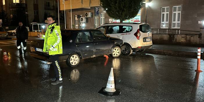 Dur ihtarına uymayan sürücüye 50 bin lira ceza: Kız arkadaşına sarılıp ağladı