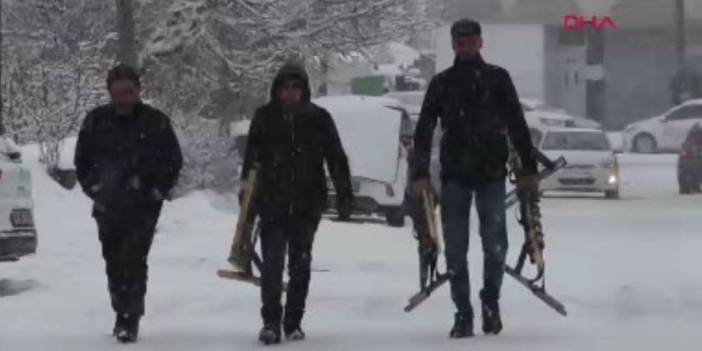 Karlıova’da 10 köy yolu kar nedeniyle ulaşıma kapandı
