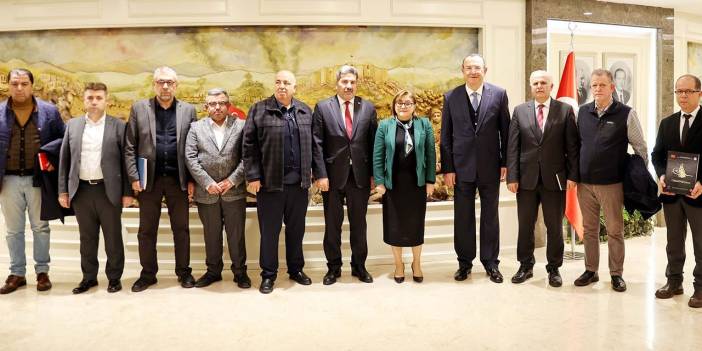 Şam ve Halep'teki camilerin halıları Antep'ten gönderilecek