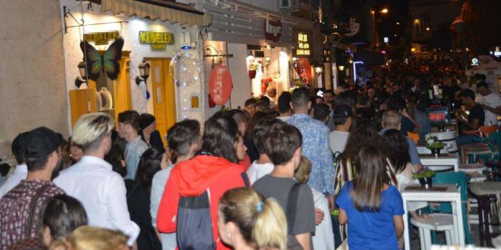 Çeşme ve Bodrum'da yılbaşı yoğunluğu