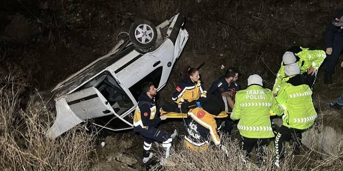 Takla atan otomobildeki 2 kişi yaralandı