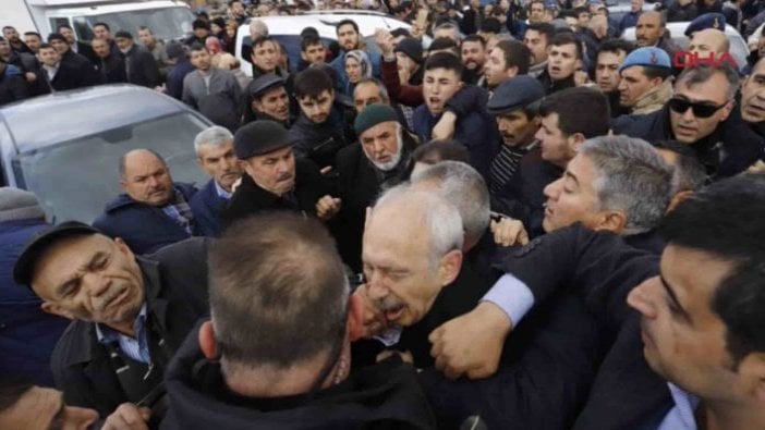 Sanatçılardan CHP liderine destek