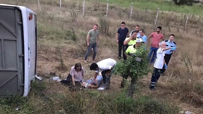 TIR ile Çarşamba Belediyesi’ne ait halk otobüsü çarpıştı: 28 yaralı