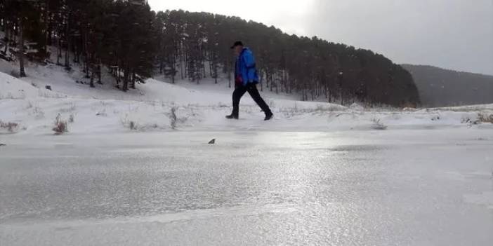 Kars ve Ardahan'da göletler dondu