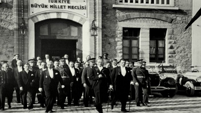 İlker Başbuğ yazdı..."Mustafa Kemal'in öngörüsü"