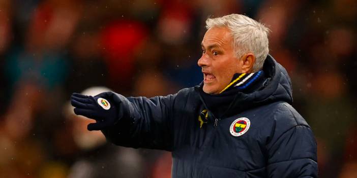 Mourinho Galatasaray'ı bombaladı