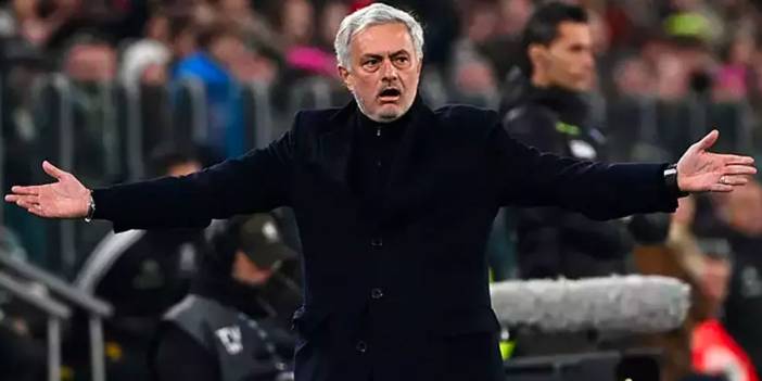 Mourinho canlı yayında çıldırdı. Soruya sinirlenip röportajı terk etti