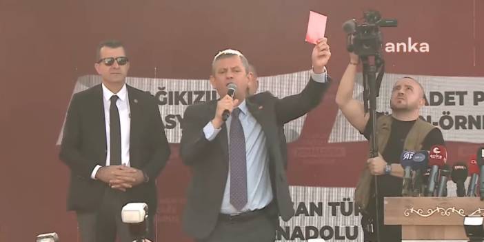 Özgür Özel kırmızı kart eleştirilerine yanıt verdi