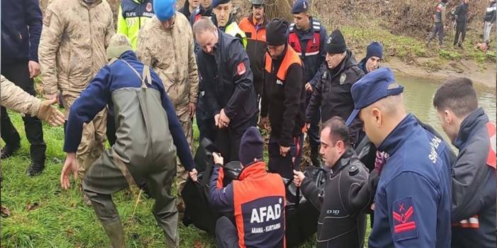 Otomobil çaya uçtu: Ölü ve yaralı var