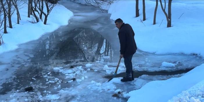 Bir ilimizde termometreler eksi 17 dereceyi gösterdi. Çeşmeler ve dereler dondu